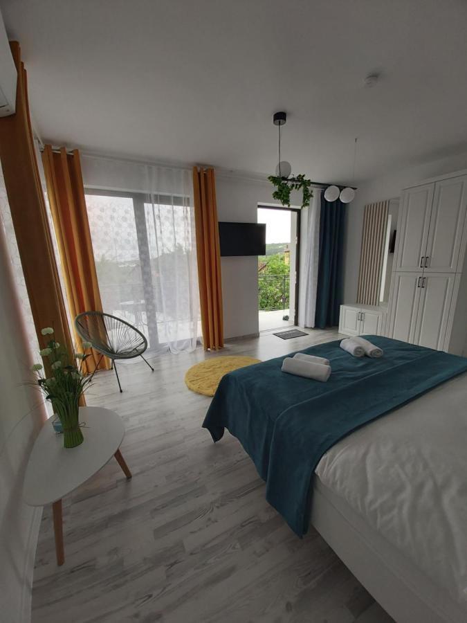 Appartamento Accent House Deva Esterno foto